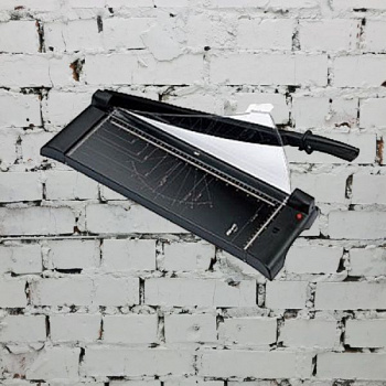 Резак KW-trio 13037 саб. металл (Резак гильотинный (сабельный) для обрезки бумажных стоп) (Код:ПС000011777)